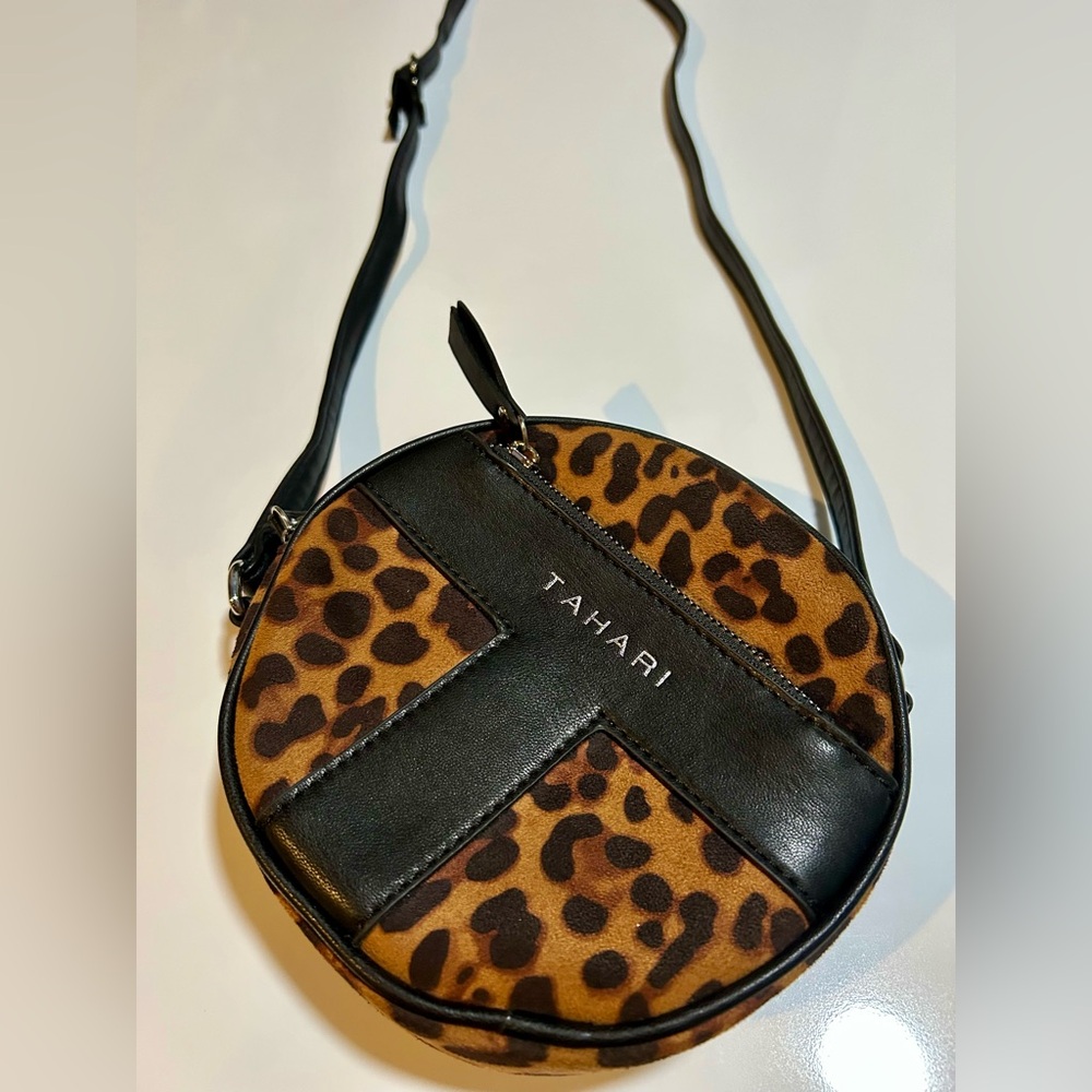 Tahari Leopard Print Crossbody Bag - Picture 4 of 16